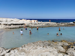 Photo de Spiaggia di Rinule situé dans une zone naturelle