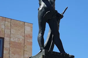 Statue of Viriato image