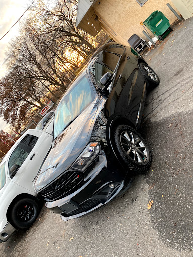 Used Car Dealer «Royal Car Center», reviews and photos, 3950 Roosevelt Blvd, Philadelphia, PA 19124, USA