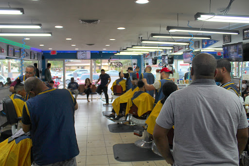 Barber Shop «R2 Barbershop», reviews and photos, 2075 Drew St, Clearwater, FL 33765, USA