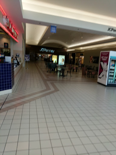 Shopping Mall «River Hills Mall», reviews and photos, 1850 Adams St, Mankato, MN 56001, USA
