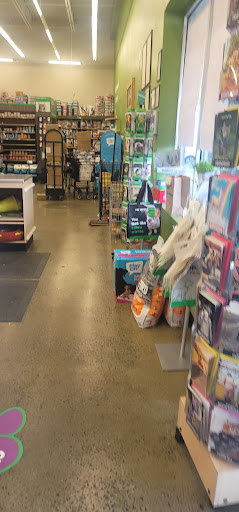 Pet Supply Store «Pet Supplies Plus», reviews and photos, 720 Hoosick Rd, Troy, NY 12180, USA