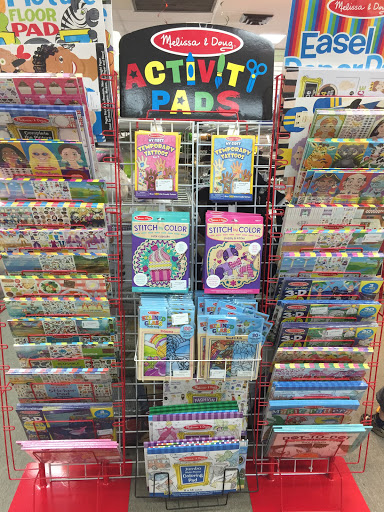 Consignment Shop «Green Kids Resale», reviews and photos, 833 E Rollins Rd, Round Lake Beach, IL 60073, USA