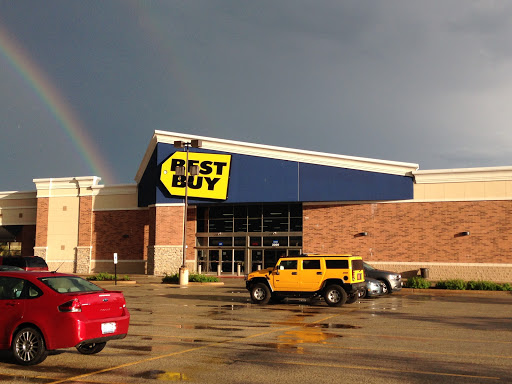 Best Buy, 3200 Shoppers Dr, McHenry, IL 60051, USA, 