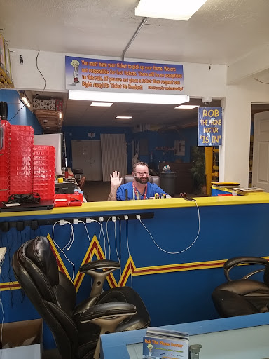 Phone Repair Service «Rob the Phone Doctor», reviews and photos, 3916 S Cleveland Ave, Fort Myers, FL 33901, USA