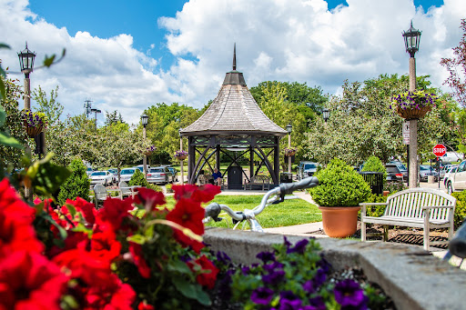 Shopping Mall «Village Of Rochester Hills», reviews and photos, 104 Adams Rd, Rochester, MI 48309, USA