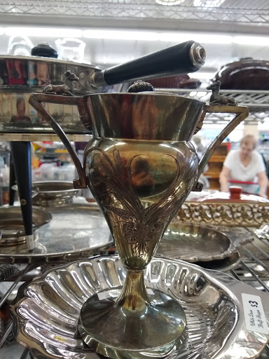 Thrift Store «White Dove Thrift Shoppe», reviews and photos, 1255 W Guadalupe Rd, Mesa, AZ 85210, USA