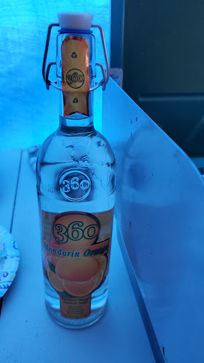 Liquor Store «Sandy Liquor Store», reviews and photos, 38755 Pioneer Blvd, Sandy, OR 97055, USA