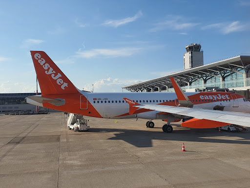 easyJet