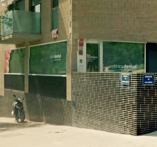 MI CLÍNICA DENTAL - PARC DEL TRAMVIA ( BARCELONA - BADALONA - MARESME - TIANA - MONTGAT ) en Montgat, Barcelona