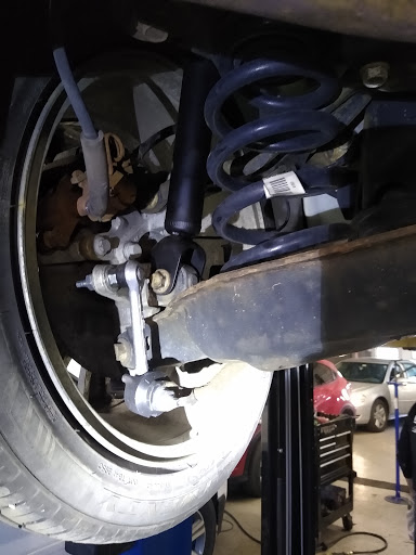 Car Repair and Maintenance «Francen & Son Foreign Car Specialist», reviews and photos, 1650 E Algonquin Rd, Algonquin, IL 60102, USA