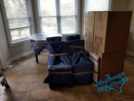 Moving and Storage Service «New Braunfels Moving Company, LLC», reviews and photos, 168 W Nacogdoches St, New Braunfels, TX 78130, USA