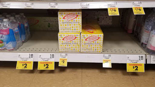 Grocery Store «Schnucks», reviews and photos, 3100 Madison Ave, Granite City, IL 62040, USA