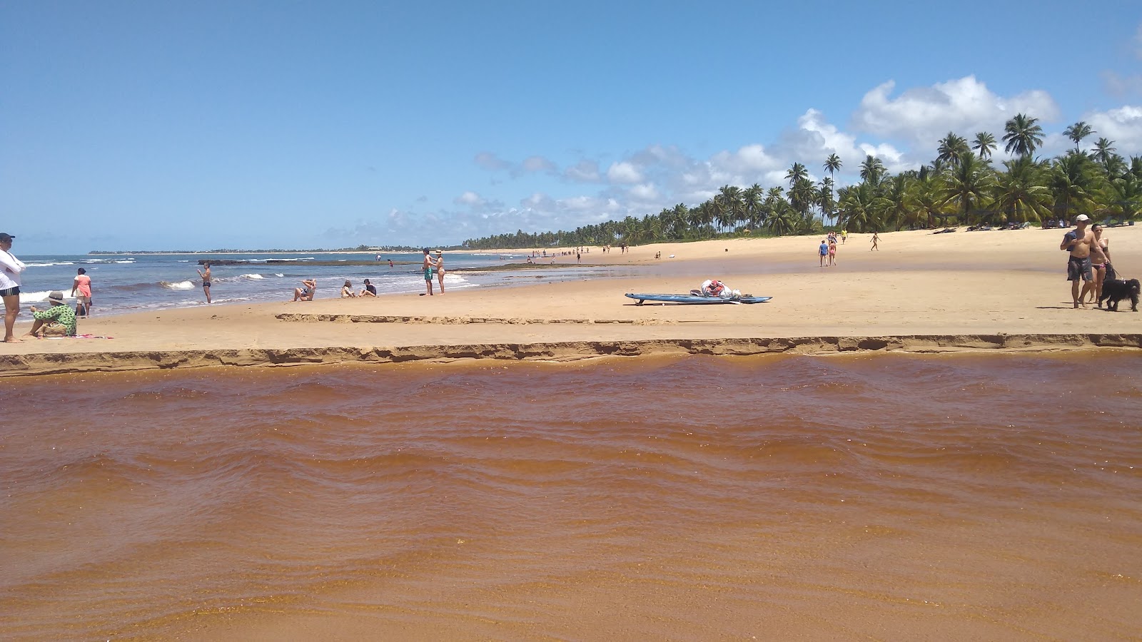 Foto von Praia das Ondas mit beiger sand Oberfläche