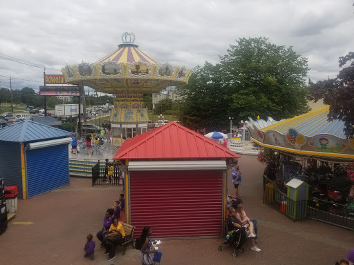 Amusement Park «Adventureland», reviews and photos, 2245 Broadhollow Rd, Farmingdale, NY 11735, USA