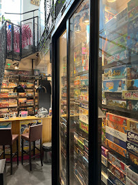 Atmosphère du Restaurant Meisia : Bar à jeux & Boutique à Paris - n°12