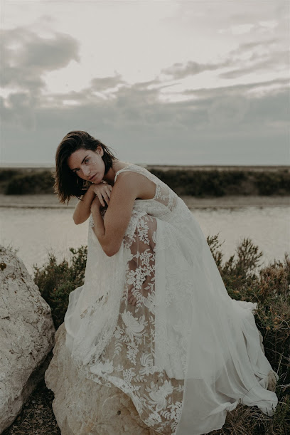 Lauren, créatrice de robes de mariée