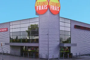 Grand Frais Saint-Parres-aux-Tertres image