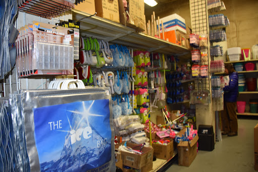 Used Office Furniture Store «City Liquidators: Used Office Furniture», reviews and photos, 830 SE 3rd Ave, Portland, OR 97214, USA