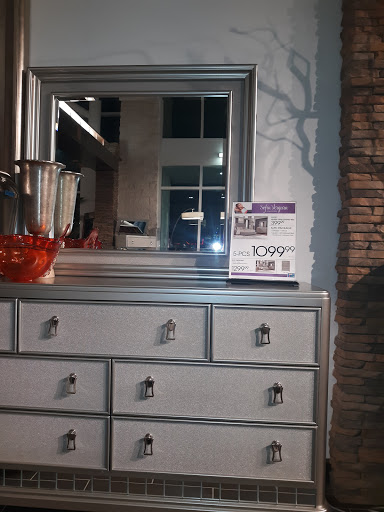 Furniture Store «Rooms To Go & Rooms To Go Kids Furniture Store - Mobile», reviews and photos, 3720 Airport Blvd, Mobile, AL 36608, USA