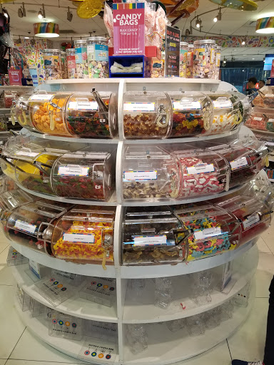 Shopping Mall «The Grove», reviews and photos, 189 The Grove Dr, Los Angeles, CA 90036, USA