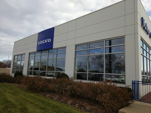 Volvo Dealer «The Autobarn Volvo Cars of Oak Park», reviews and photos, 1140 Garfield St, Oak Park, IL 60304, USA