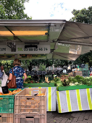 Marché de la place de Bordeaux à Strasbourg
