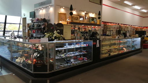 Thrift Store «The Salvation Army Family Store & Donation Center», reviews and photos, 823 E Auburn Rd, Rochester Hills, MI 48307, USA