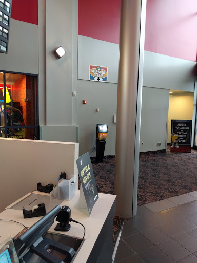 Movie Theater «Regal Cinemas Manassas 14 & IMAX», reviews and photos, 11380 Bulloch Dr, Manassas, VA 20109, USA