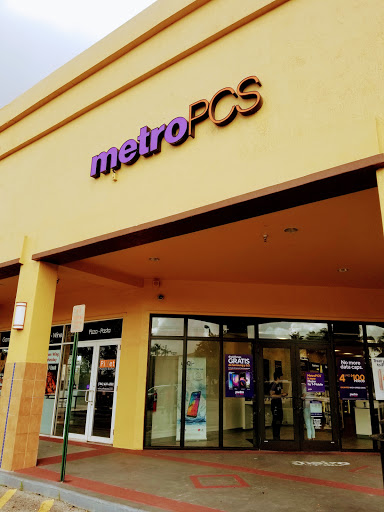 Cell Phone Store «MetroPCS Corporate Store», reviews and photos, 7780 NW 25th St, Miami, FL 33126, USA