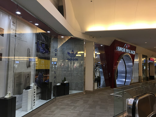 Shoe Store «Shoe Palace», reviews and photos, 1071 Santa Rosa Plaza #2002, Santa Rosa, CA 95401, USA