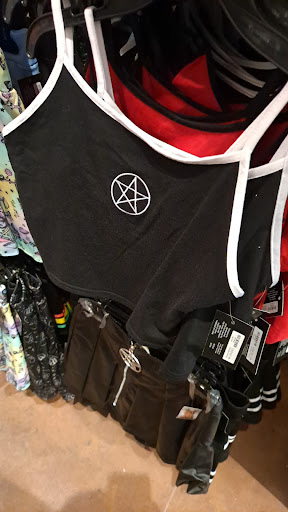 Gift Shop «SPENCER GIFTS», reviews and photos, 3001 White Bear Ave, St Paul, MN 55109, USA