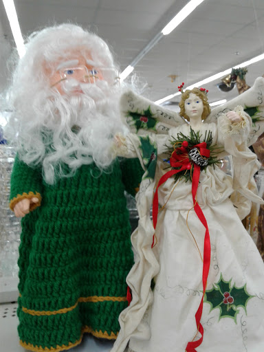 Thrift Store «Value World», reviews and photos, 11900 Detroit Ave, Lakewood, OH 44107, USA