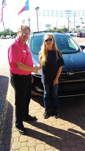 Car Dealer «Sabine River Ford», reviews and photos, 1601 Green Ave, Orange, TX 77630, USA