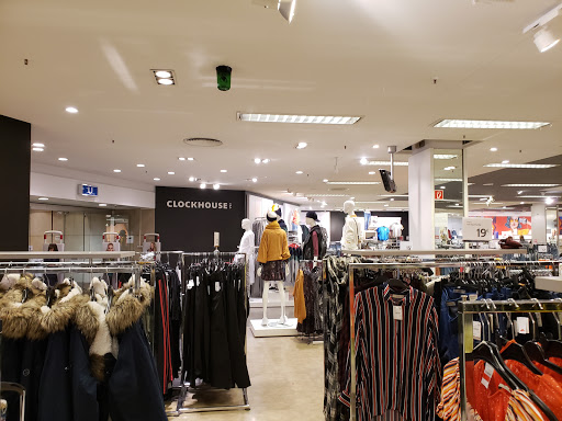 Läden, um Kleidung in großen Größen zu kaufen Nuremberg