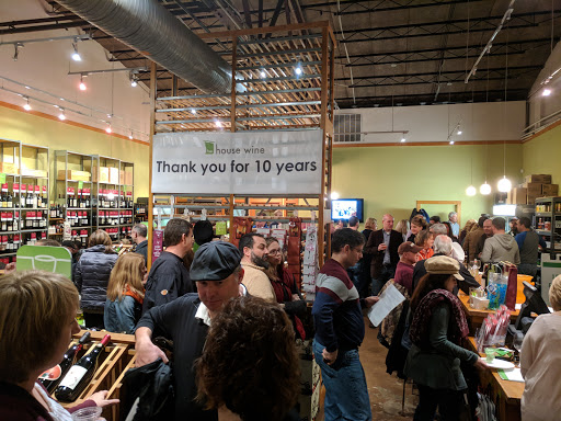 Wine Store «House Wine», reviews and photos, 644 High St, Columbus, OH 43085, USA