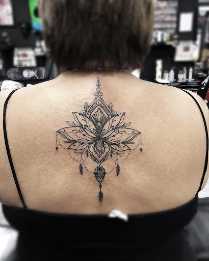 Explore quarter size tattoo ideas, creative tattoo ideas in Miami, available at INKAHOLIK TATTOOS