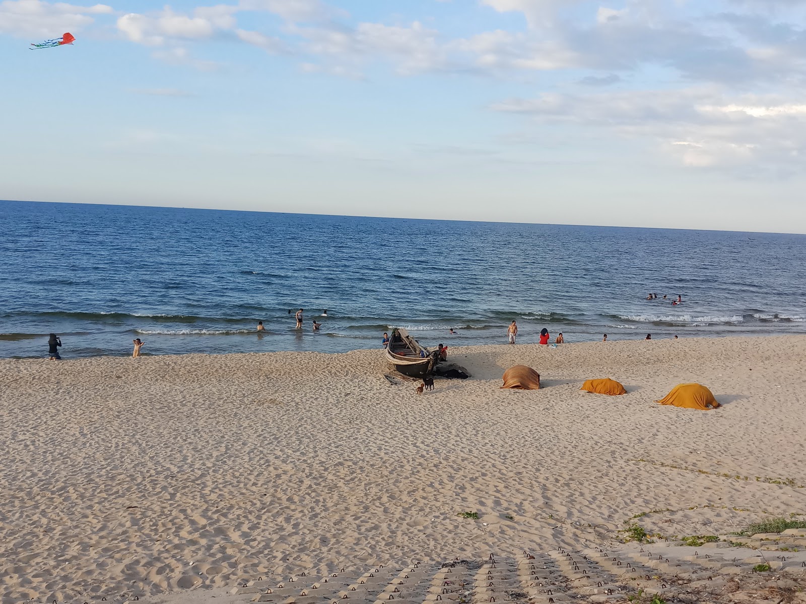 Photo de Thuan Hai Beach et le règlement