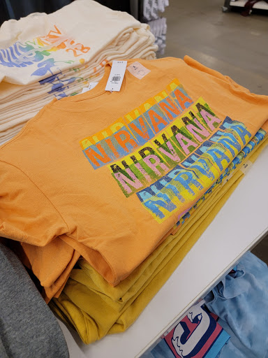 Clothing Store «Old Navy», reviews and photos, 4037 Factoria Blvd SE, Bellevue, WA 98006, USA