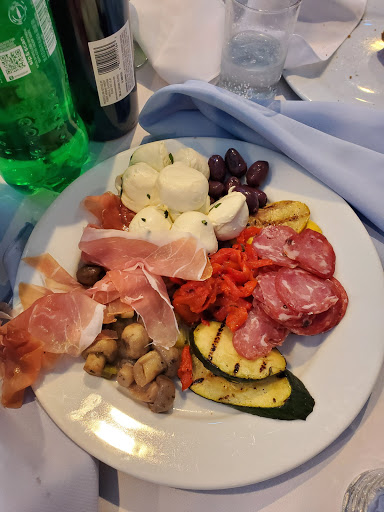 Caterer «Eastwood Manor Caterers», reviews and photos, 3371 Eastchester Rd, Bronx, NY 10469, USA