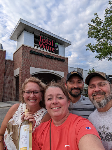 Wine Store «Total Wine & More», reviews and photos, 17300 W Bluemound Rd #200, Brookfield, WI 53045, USA
