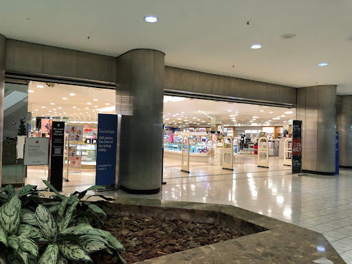 Shopping Mall «Stamford Town Center», reviews and photos, 100 Greyrock Pl, Stamford, CT 06901, USA