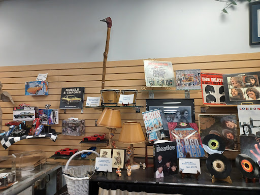 Thrift Store «Blue Ridge Hospice Thrift Shop», reviews and photos, 116A Featherbed Ln, Winchester, VA 22601, USA