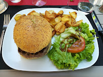 Hamburger du Restaurant le chat perché à Saint-Jean-Pied-de-Port - n°9