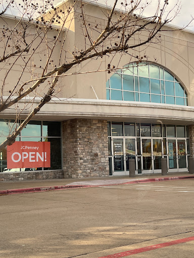 JCPenney, 333 N Hwy 67, Cedar Hill, TX 75104, USA, 