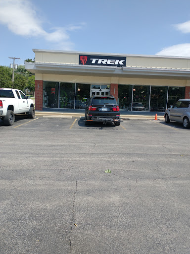 Bicycle Store «The Trek Bicycle Store of Kansas City-Shawnee», reviews and photos, 10412 Shawnee Mission Pkwy, Shawnee, KS 66203, USA