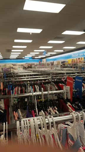 Clothing Store «Ross Dress for Less», reviews and photos, 240 N Courtenay Pkwy, Merritt Island, FL 32953, USA