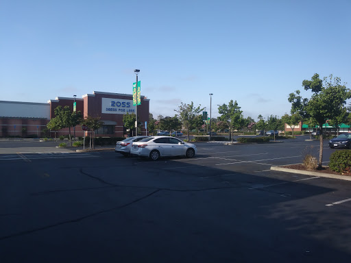Clothing Store «Ross Dress for Less», reviews and photos, 1300 Gateway Blvd, Fairfield, CA 94533, USA