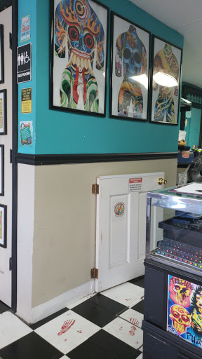 Tattoo Shop «Painful Passion Tattoos & Body Piercings», reviews and photos, 2616 Pacific Ave, Atlantic City, NJ 08401, USA