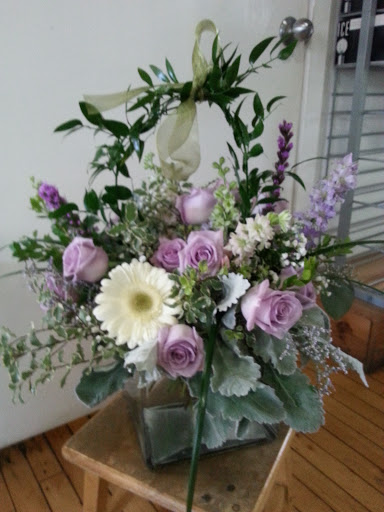 Florist «Artisan Flowers», reviews and photos, 449 Ada Dr SE, Ada, MI 49301, USA